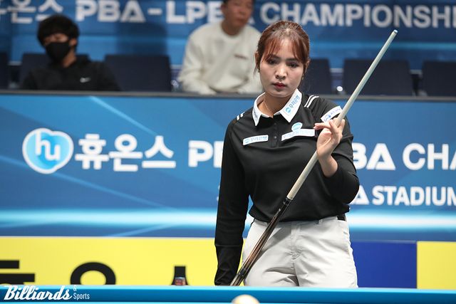 스롱 피아비(우리금융캐피탈)는 8강에서 전지우(하이원리조트)와 대결한다.