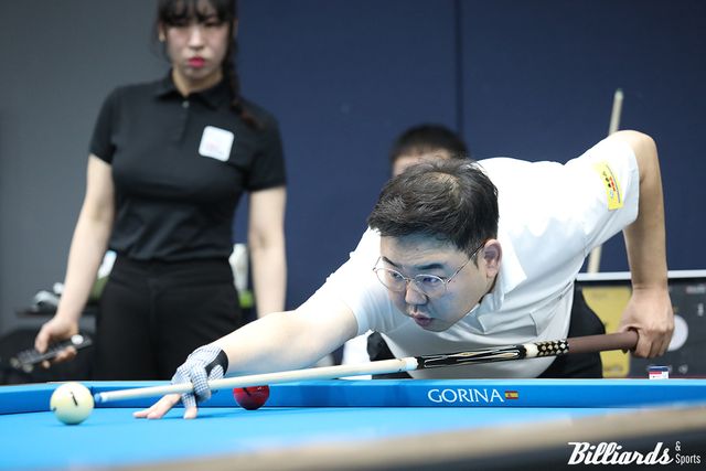 이날 앞서 열린 16강전에서 김재근(크라운해태)을 꺾고 8강에 진출한 고상운은 이번에는 크라운해태 소속 선수인 마르티네스와 준결승 진출을 다투게 됐다.