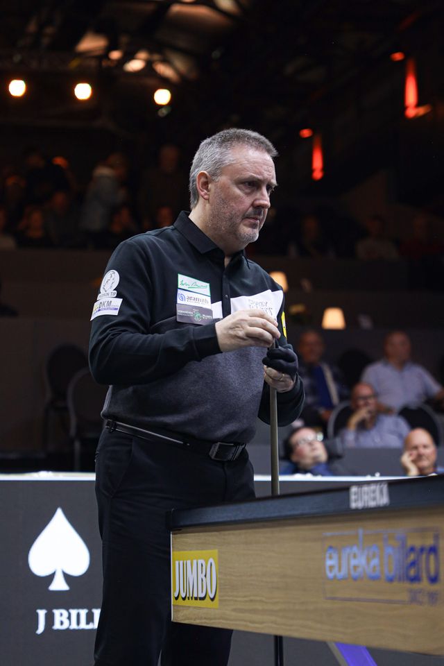 쿠드롱은 40:43으로 지고 있던 30이닝 공격에서 결정적인 하이런 9점타에 성공하며 승리를 거두었다.