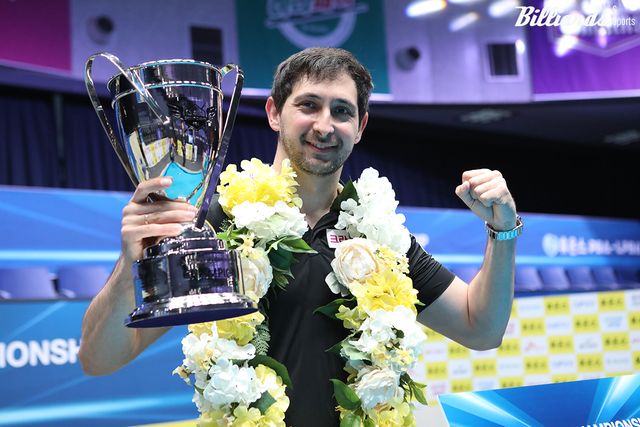 '스페인 최강자' 다비드 마르티네스(크라운해태)가 24-25시즌 5차 투어 '휴온스 PBA 챔피언십' 결승에서 강동궁(SK렌터카)을 꺾고 우승을 차지했다.&nbsp; 사진=고양/이용휘 기자