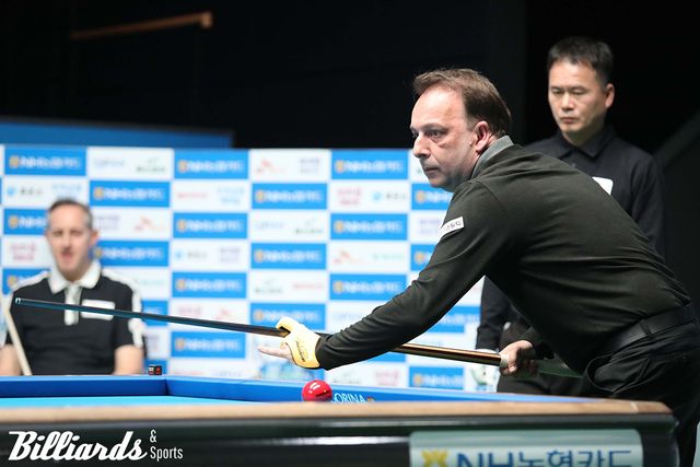 에디 레펀스(SK렌터카)를 꺾고 8강에 오른 다니엘 산체스(에스와이)