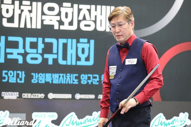 이정희는 '관록'으로 '돌풍' 김도현을 꺾고 준결승에 올랐으나 '루키' 김민석에게 덜미를 잡히고 말았다.