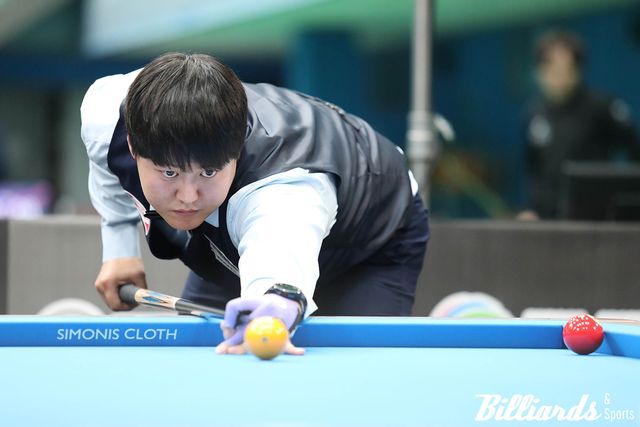 이범열이 허정한을 꺾고 올해 두 번째 전국당구대회 준결승 진출에 성공했다. 사진=양구/이용휘 기자