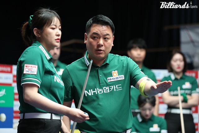 2라운드에서도 3연패를 당한 NH농협카드는 3승 4패가 되면서 8위까지 내려가는 최악의 부진을 겪었다.