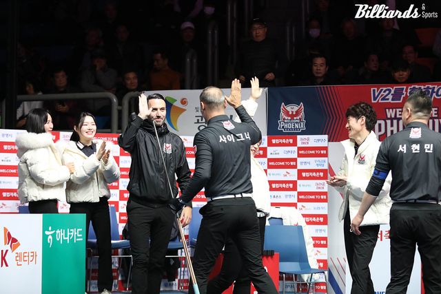 7세트에서 승리한 웰컴저축은행 세미 사이그너(튀르키예).