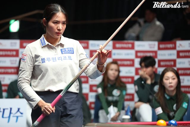 스롱은 LPBA 무대에서 지난 세 시즌 동안 김가영의 대항마로 독주를 막아서며 최강자로 정상을 차지했다.