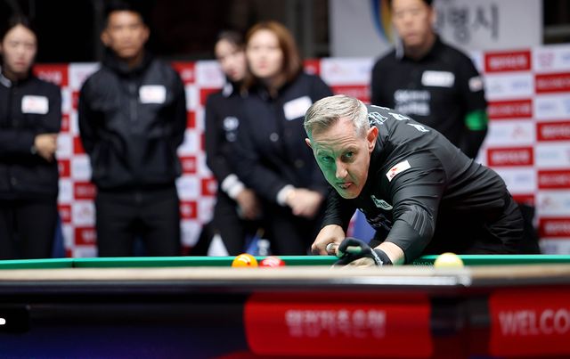 SK렌터카의 에디 레펀스(벨기에)는 1세트와 5세트를 따내 팀 승리를 견인했다.