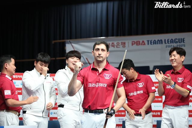 2라운드 막판에 하나카드와 NH농협카드를 상대로 2연승을 거둘 당시에 크라운해태는 마르티네스가 단식전에서 살아났다.