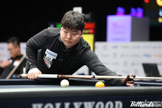 조명우(실크로드시앤티-서울시청)는 조별리그 두 경기를 모두 승리하고 2승으로 C조 선두로 올라섰다.