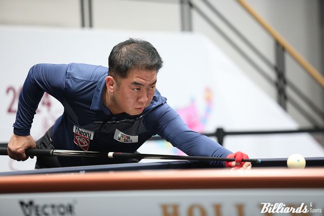 송현일(안산체육회)은 타슈데미르와 접전을 벌이다가 뒷심에서 밀려 아쉽게 3위로 탈락했다.&nbsp;