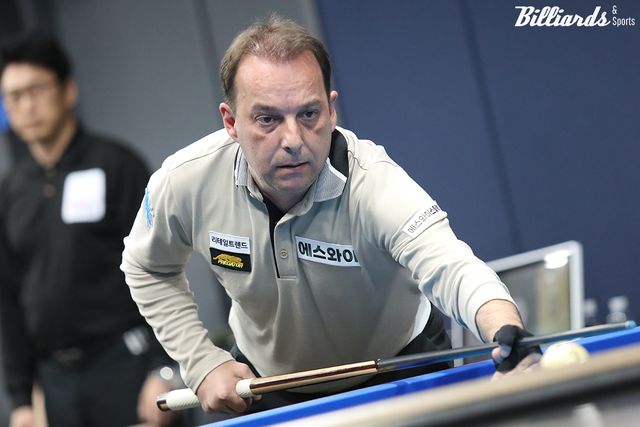 산체스는 사파타에게 지난 시즌에 당한 승부치기 패배를 설욕하며 스페인 후배와 맞대결에서 첫 승리를 거두고 16강에 진출했다.