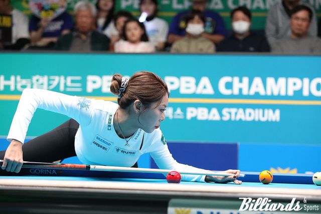 김가영(하나카드)이 차유람(휴온스)과의 5번째 대결에서도 승리하며 시즌 4연속 결승 진출에 성공했다. 사진=고양/이용휘 기자