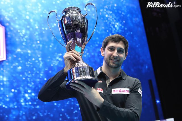 마르티네스는 프로당구 원년 시즌에 정상을 차지했다가 이후 밀려난 뒤 이번 시즌에 다시 정상을 질주하고 있다.