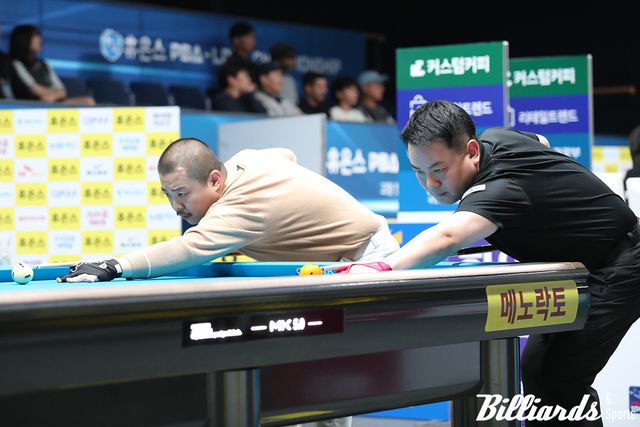 조재호와 뱅킹하는 박승희. 박승희는 조재호를 3-1로 꺾고 프로당구 투어 첫 16강에 진출했다.