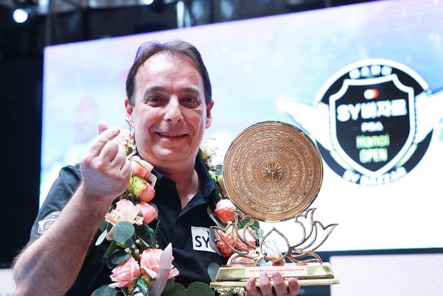 프로당구 첫 해외 투어인 '에스와이 바자르 하노이 오픈'에서 우승하며 프로당구 첫 타이틀을 차지한 다니엘 산체스(에스와이).