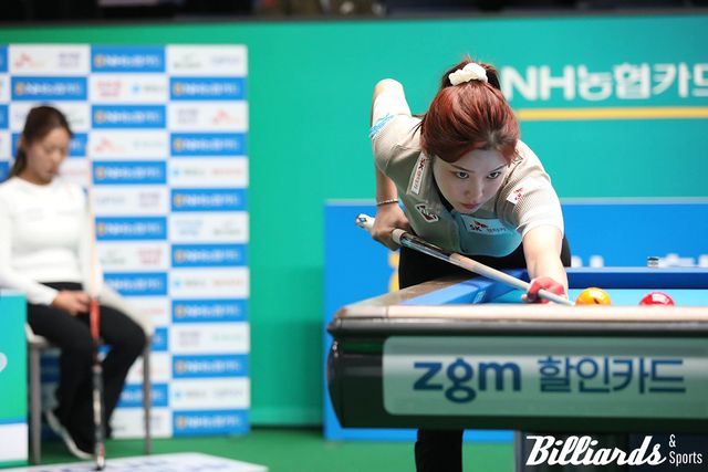 김가영과 대결하고 있는 조예은.