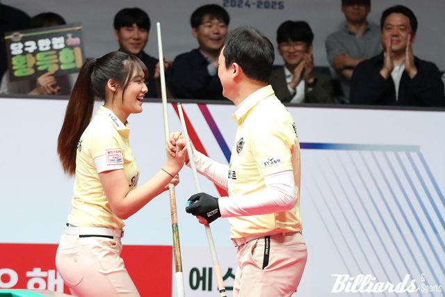 첫 승리 후 기뻐하는 권발해.