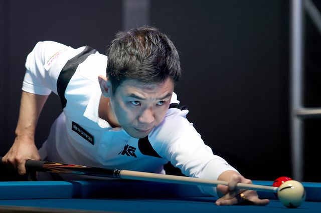 전날 강동궁(SK렌터카)을 꺾은 정경섭은 32강전에서도 애버리지 2.368을 기록하며 3-0으로 한동우를 꺾었다.