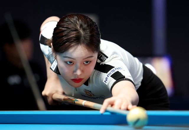 김보미(하나카드)가 '난적' 스롱 피아비(우리금융캐피탈)를 꺾고 시즌 첫 준결승에 올랐다. 사진=PBA