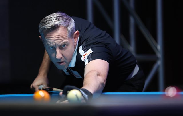 레펀스는 이영훈1과 애버리지 2.208의 난타전을 벌이다가 5세트에 '투어 3호' 퍼펙트큐를 성공시켜 극적으로 16강에 올라왔다.