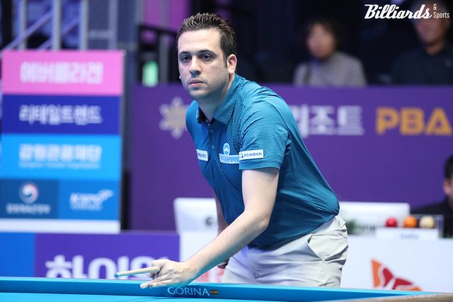 사파타는 상대전적에서 2승 1패로 마르티네스에게 한 경기를 더 승리했고, 결승에서는 처음 맞대결을 벌인다.