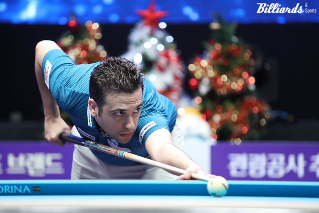 경기 초반에 3세트까지 장악해 3-0으로 앞선 사파타.