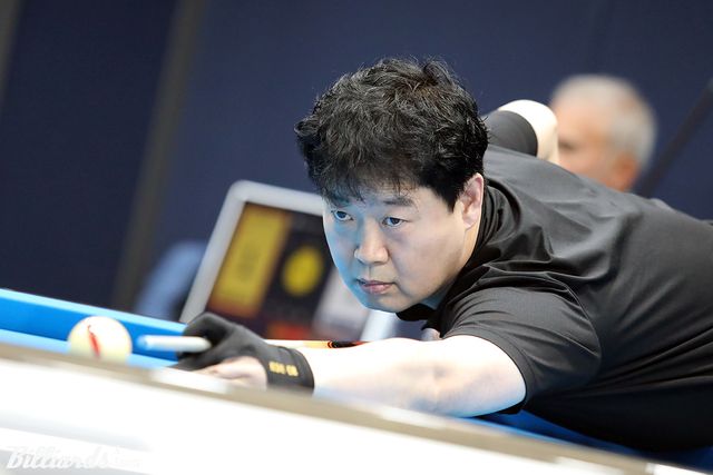 팔라존과 16강에서 대결하는 이국성.