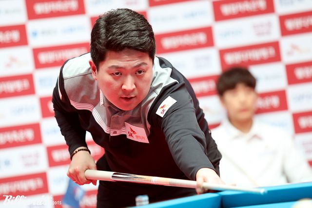 조건휘(SK렌터카)가 8차 투어를 우승하며 상금 1억원을 받아 시즌 상금랭킹 1위로 아=