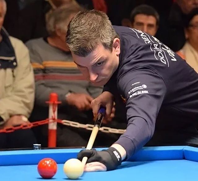 2경기에서 쿠드롱을 이긴 레이문드 스워츠.