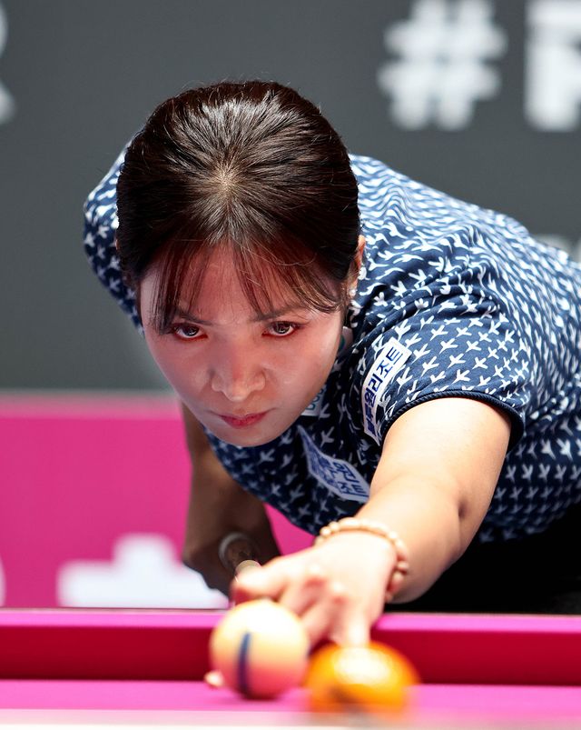 스롱 피아비(블루원리조트)는 혈투 끝에 용현지(하이원리조트)에게 3-2로 어렵게 승리를 거두고 준결승에 진출했다.