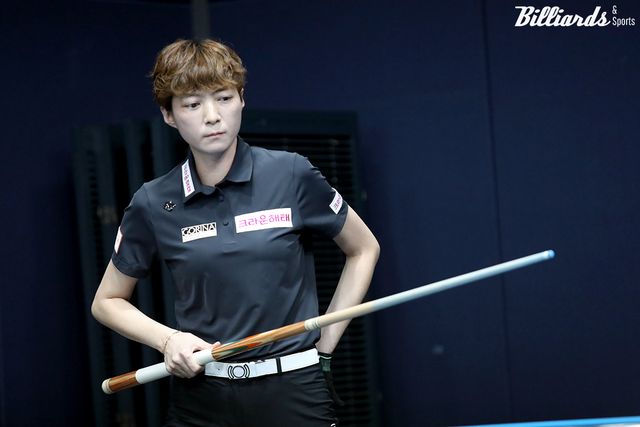 강유진의 16강 상대는 '웰컴 여왕' 임정숙이다. 임정숙은 지난 시즌 웰컴저축은행 대회를 포함해 5년 동안 총 5번 중 4번을 우승했다. 이번 대회에서는 사상 최초 3연패에 도전한다.