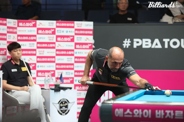 두 선수는 지난 4차 투어 128강전에서 이미 한 차례 맞붙었다. 당시 경기에서 사이그너는 승부치기에서 1:0으로 승리를 거둬 바쁜 최성원의 발목을 잡은 바 있다.