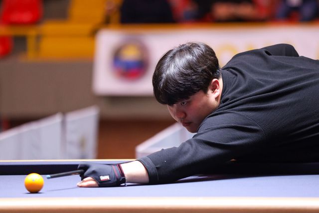 정예성(서울)은 이날 컨디션 난조로 실력 발휘를 못하면서 2패로 아쉽게 탈락했다.