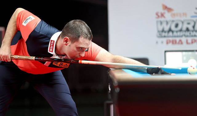 톱시드로 A조에 배정된 하비에르 팔라존(휴온스)은 첫 경기에서 응우옌프엉린에게 3세트를 8:11(6이닝)로 내주며 아깝게 패했다.