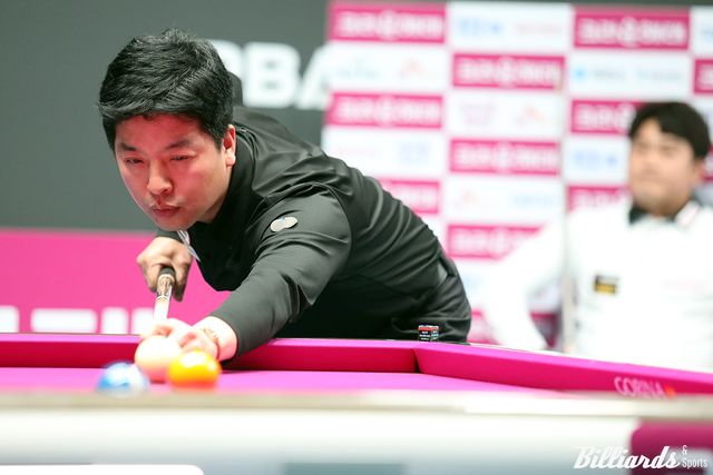 한국 선수 중 유일하게 8강에 진출한 황형범.