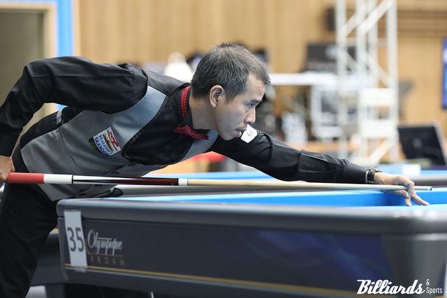 지난해 '아시아캐롬선수권대회' 16강에서 자국의 쩐딴룩에게 패한 쩐뀌엣찌엔. 쩐딴룩은 쩐뀌엣찌엔을 꺾고 내친김에 결승까지 진출해 준우승을 차지했다.