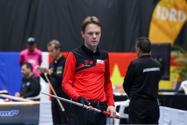 호프만은 PBA 이적 후 지난해 마지막 샤름 엘 셰이크 3쿠션 당구월드컵에서 준결승에 진출하며 활약했다. 이번까지 두 대회 연속 준결승을 밟으며 선수 경력에서 가장 좋은 성적을 올렸다.