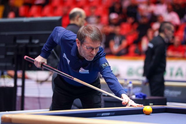 토브욘 블롬달(스웨덴)은 보고타 당구월드컵 16강에서 한국의 서창훈(시흥체육회)에게 져 세계랭킹 4위에서 5계단 떨어진 9위에 자리했다.&nbsp;&nbsp;아프리카TV 제공