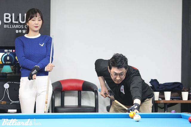 3세트에서 김상아와 1:1 대결을 벌이고 있는 유재성