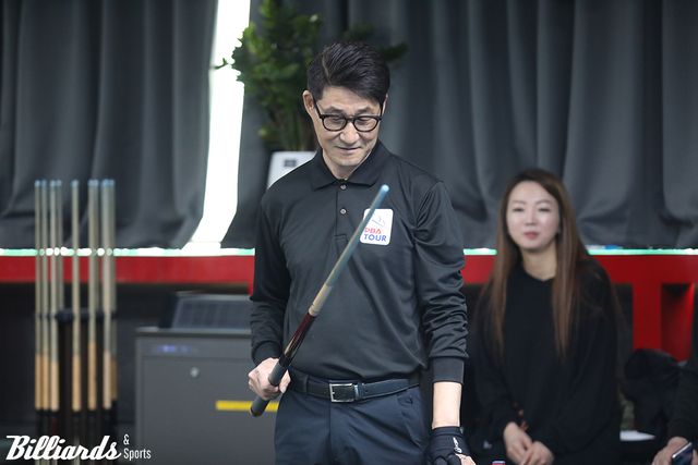 1세트 K-복식에서 유동훈과 호흡을 맞춘 홍명기.