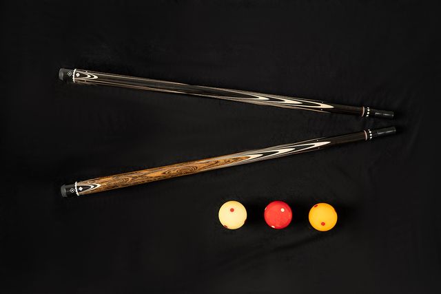 페이스리프트된 플러스 11 흑단과 보코테 버전.