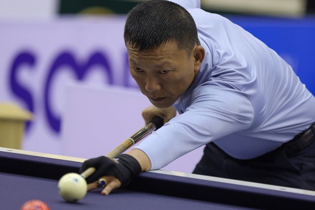 멕스에게 속수무책으로 당한 쩐찌탄.