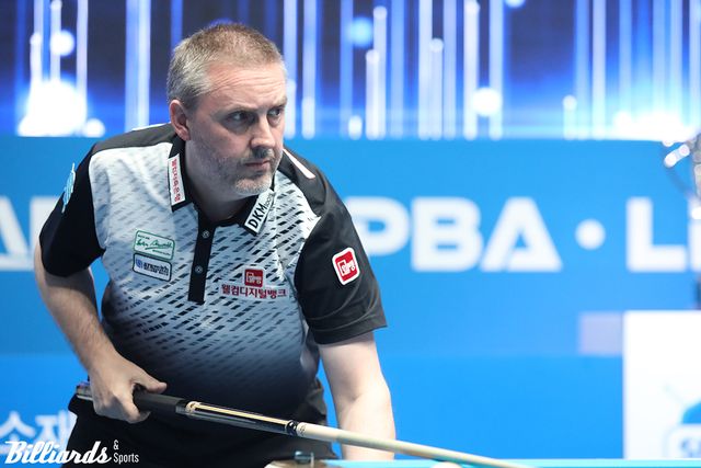 '아라미스'-'이완 시모니스'가 프레데릭 쿠드롱의 후원 계약을 갱신하고 계속해서 쿠드롱을 후원한다. 사진은 이완 시모니스와 아라미스 패치를 붙이고 PBA에서 활약한 쿠드롱. 사진=빌리어즈앤스포츠 DB