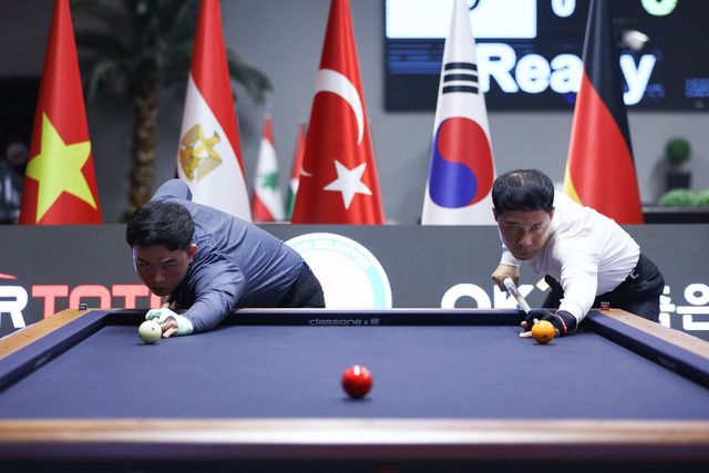 결승전 뱅킹 장면.