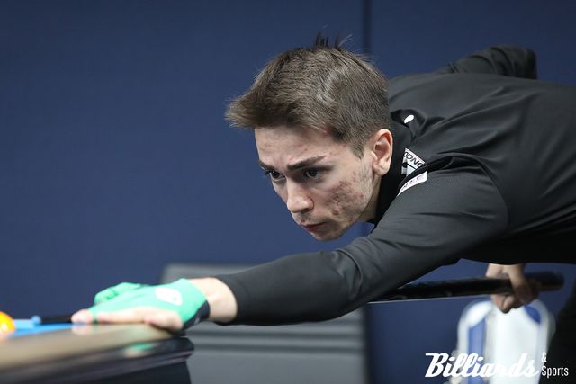 승부치기 끝에 다비드 사파타를 꺾고 32강에 오른 부라크 하샤시.&nbsp;