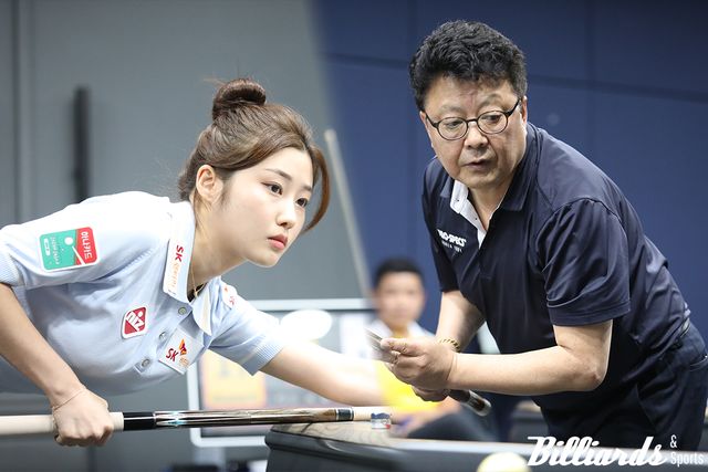 '베트남 하노이 오픈' 국내 예선을 통과한 조예은과 김무순. 사진=빌리어즈앤스포츠 DB