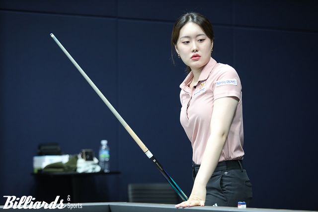 '신예' 권발해를 꺾고 32강에 오른 김보미