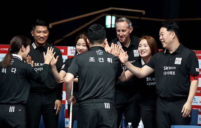 SK렌터카가 1라운드 5일 차 경기에서 휴온스에 아쉽게 패했으나, 풀세트 패배로 승점1(3승 2패)을 더해 단독 선두로 올라섰다.&nbsp; 사진=PBA 제공