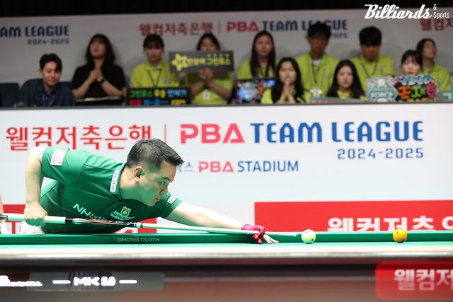 3세트에서 승리한 NH농협카드 주장 조재호.