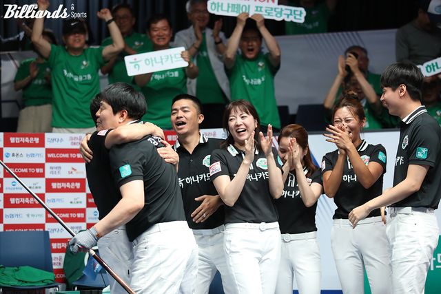 하나카드는 웰컴저축은행전에서 응우옌꾸옥응우옌(베트남)과 김가영이 두 세트씩 따내면서 영봉승을 거두었다.